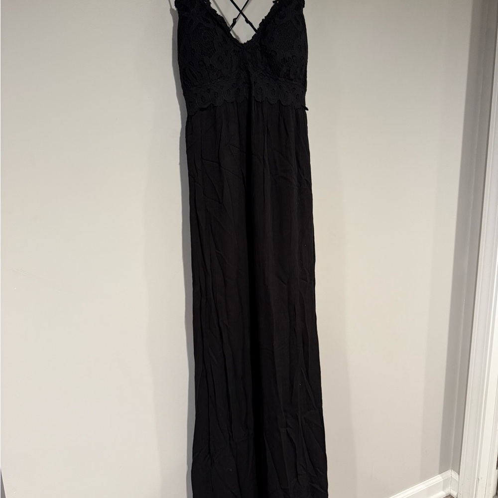 Elegant Black Lace Maxi Dress